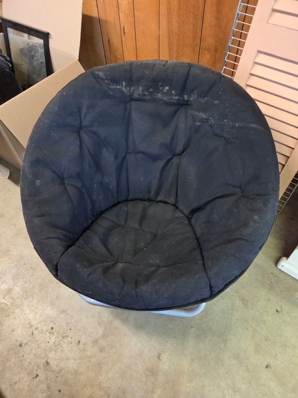 Round Folding Chair