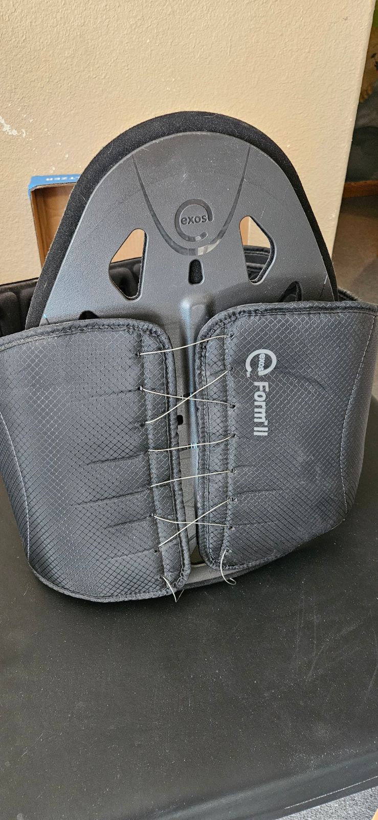 Lumbar back brace