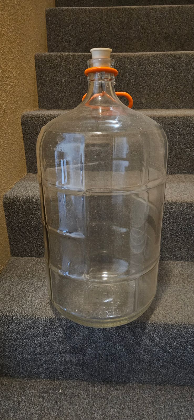 5 gallon glass wine carboy